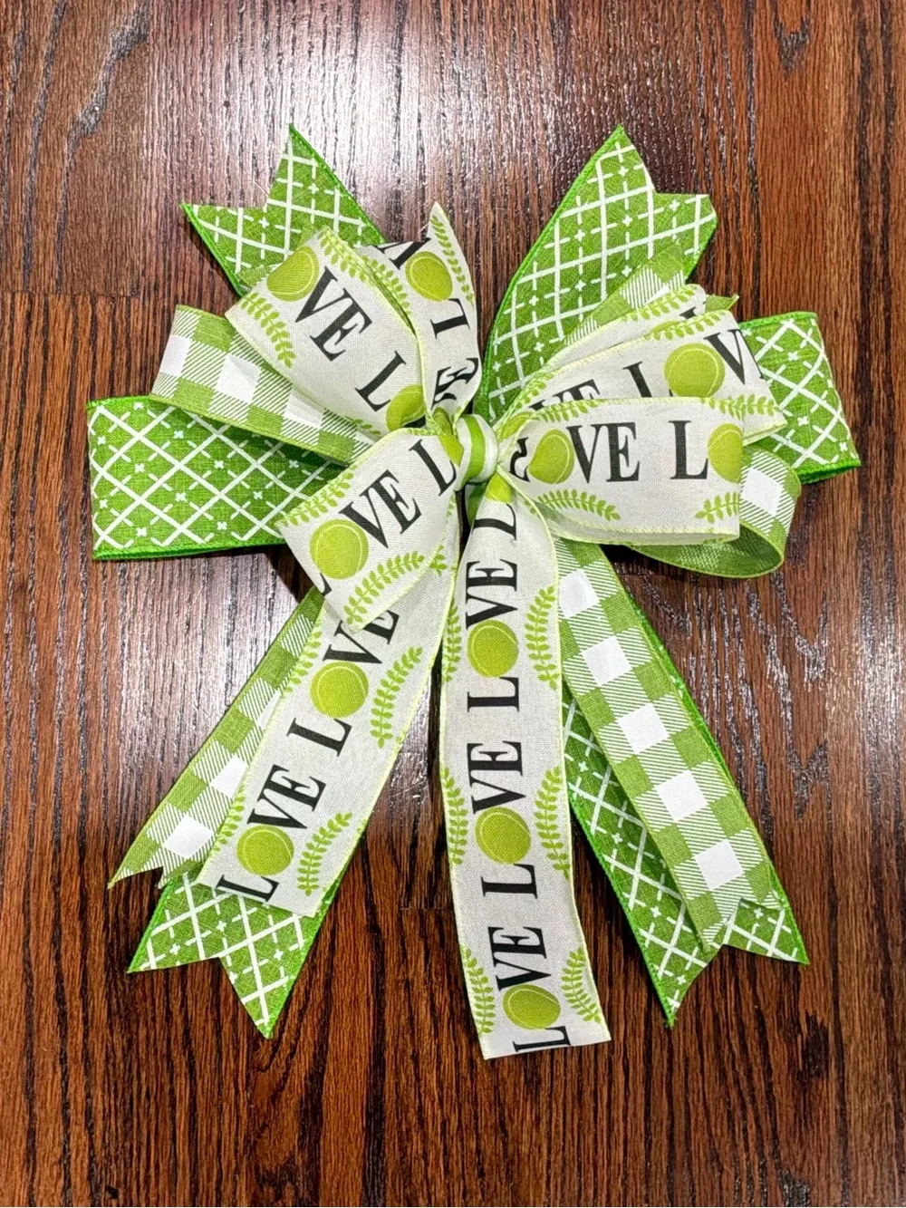 Green 'LOVE' Patterned Holiday Garland Bow